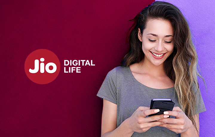 Mobikwik Jio recharge Offer Flat Rs.300 SuperCash & Rs.2500 Hotel Voucher on Jio Rs.399 Plan & Higher